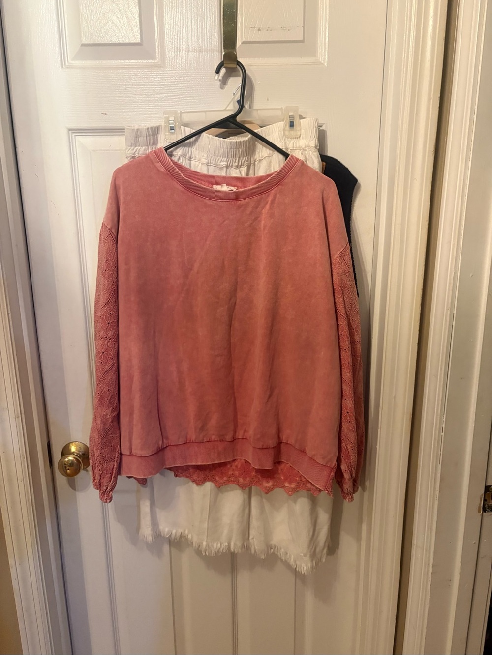 easel Washed Rose Lace-Sleeve Pullover Sweatshirt
